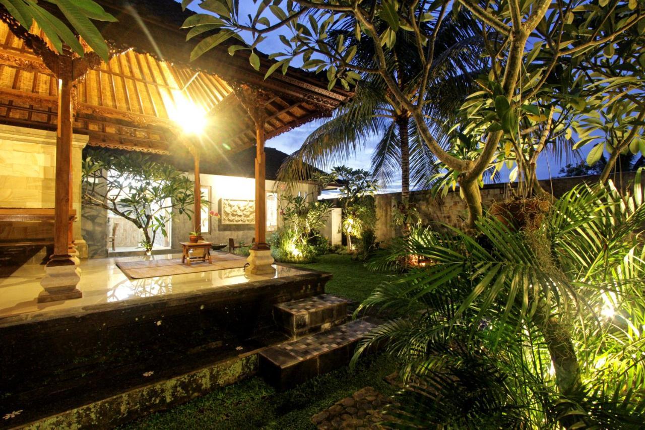 Sari House Ubud - Balinese Style Homestay المظهر الخارجي الصورة
