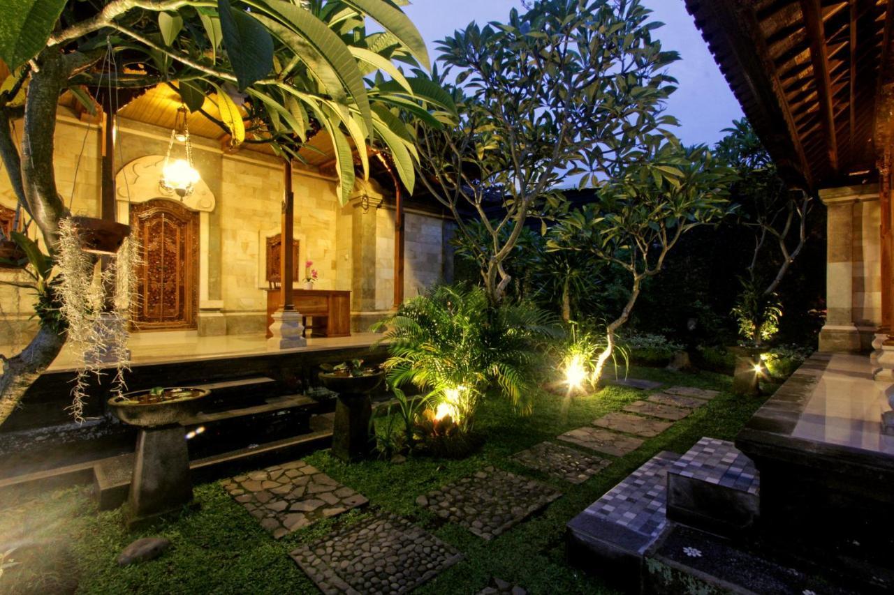Sari House Ubud - Balinese Style Homestay المظهر الخارجي الصورة