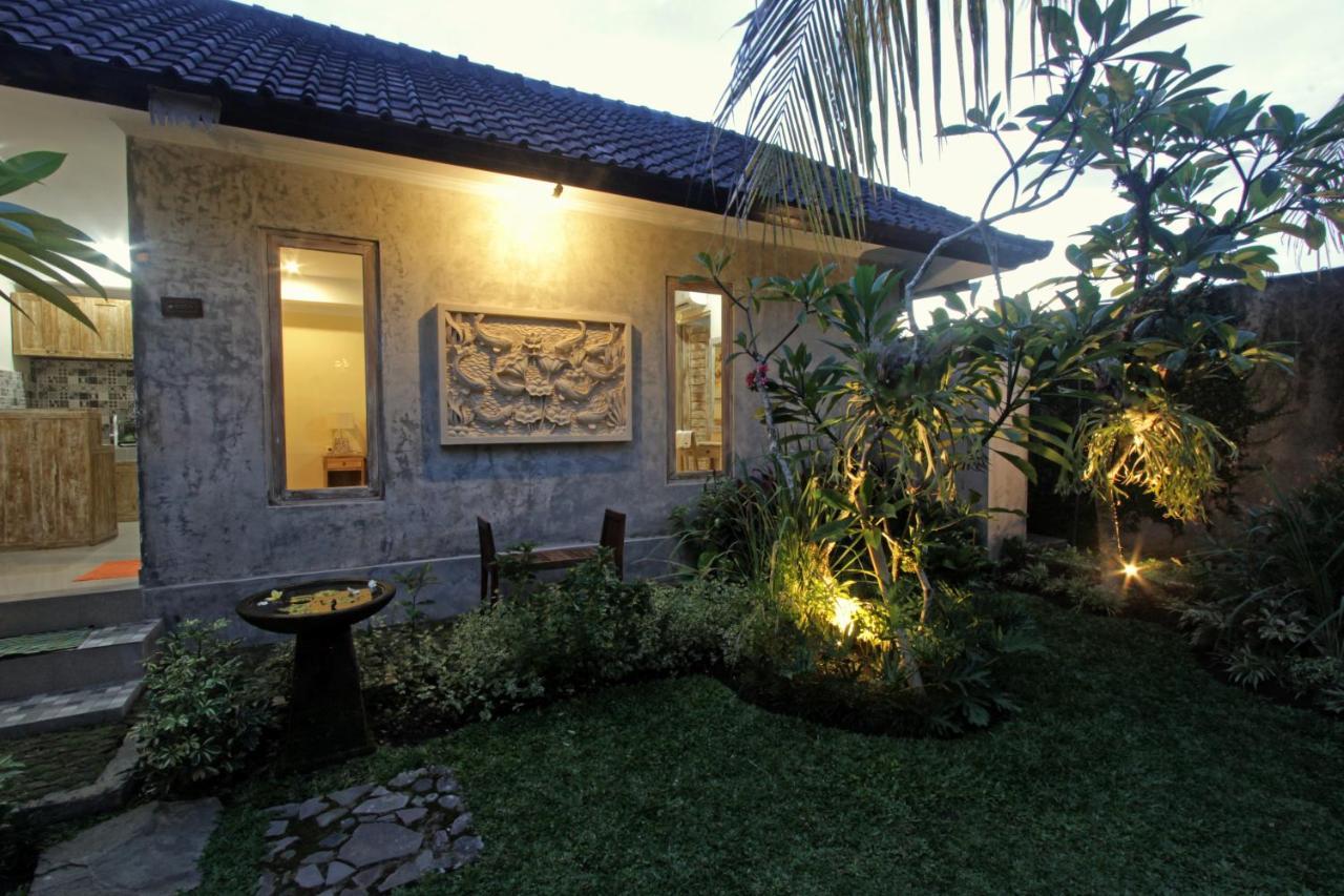 Sari House Ubud - Balinese Style Homestay المظهر الخارجي الصورة
