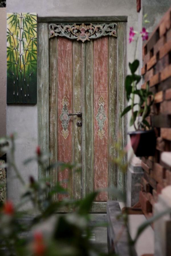 Sari House Ubud - Balinese Style Homestay المظهر الخارجي الصورة