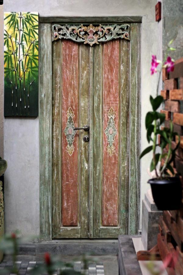 Sari House Ubud - Balinese Style Homestay المظهر الخارجي الصورة